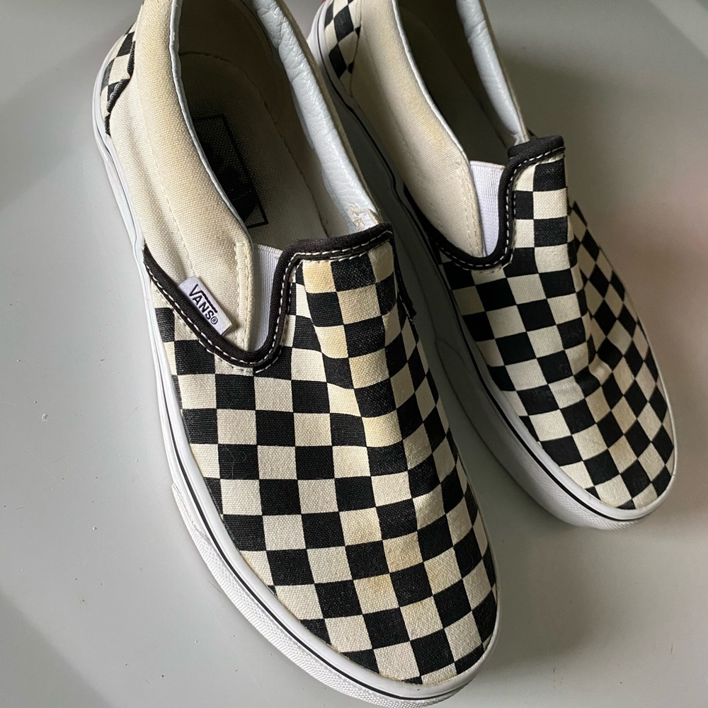 Vans checkered pattern - lightly worn